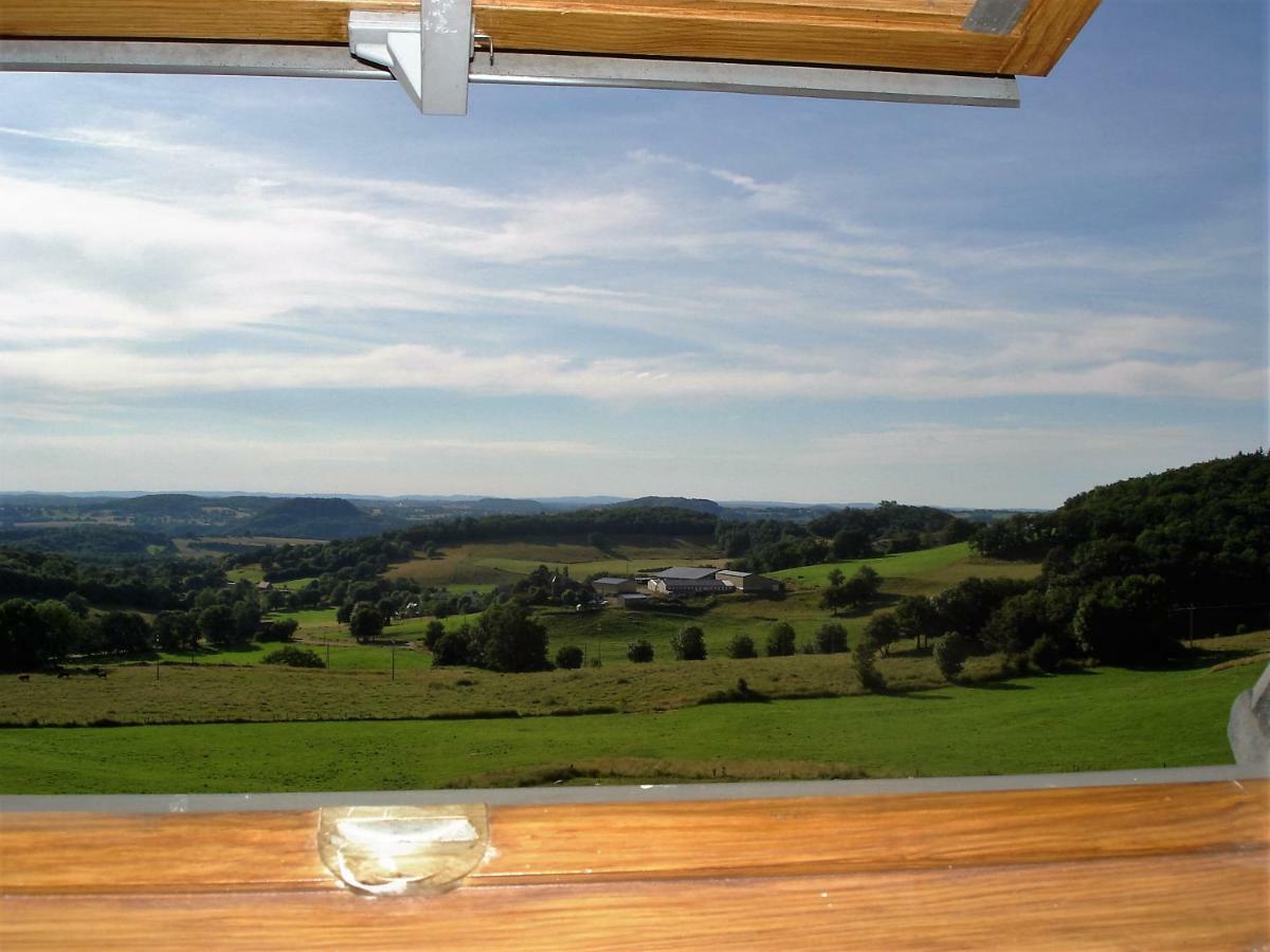 Vila Chez Marraine Sauvat Exteriér fotografie