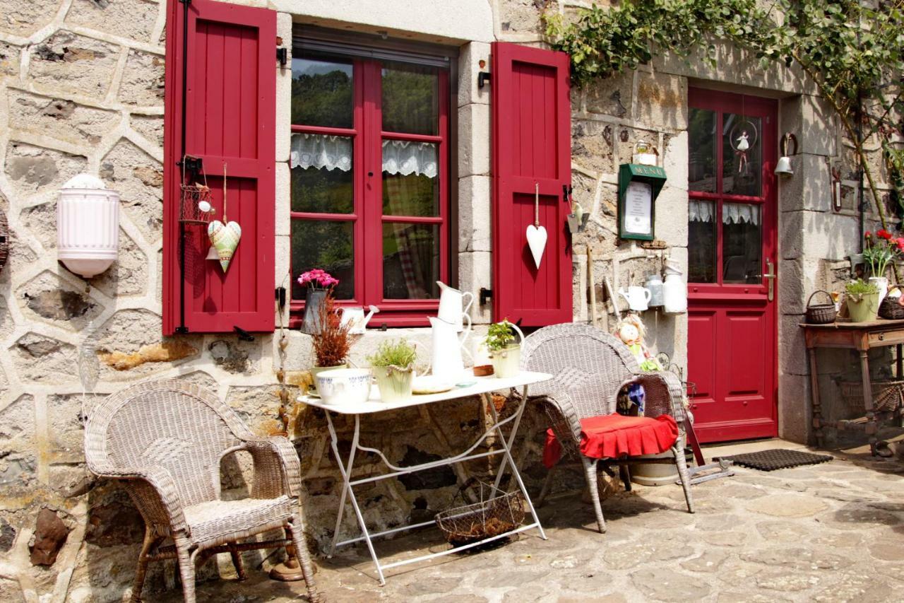 Vila Chez Marraine Sauvat Exteriér fotografie